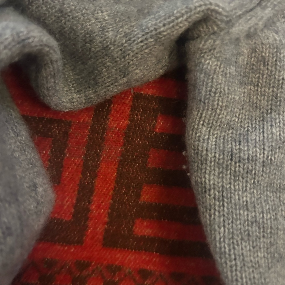 SOLD Doen Fairchild cashmere cardigan - Picture 7 of 10
